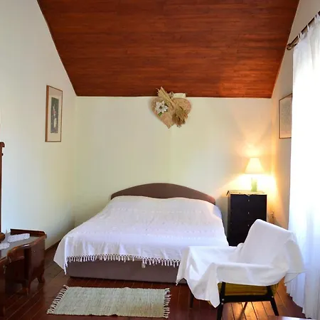 Holiday House Neno 521 Villa