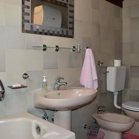 Holiday House Neno 521 Villa Grebastica