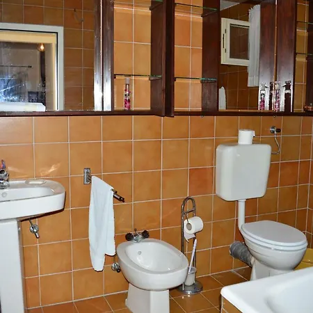 Holiday House Neno 521 Villa Grebastica
